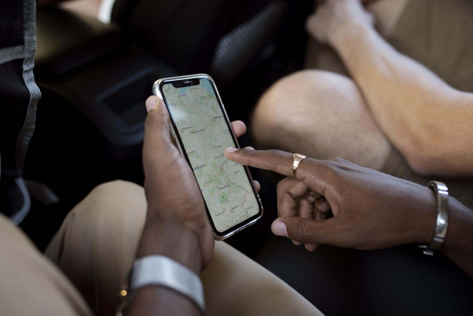Checking a live route on a mobile map